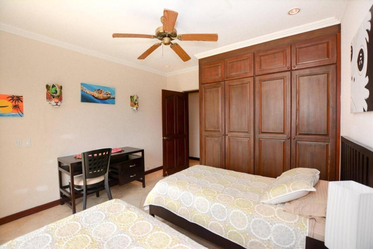 Exquisitely Decorated 5Th-Floor Aerie With Views Of Two Bays In Flamingo Βίλα Playa Flamingo Εξωτερικό φωτογραφία
